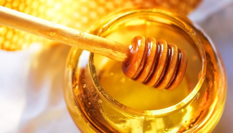 ماهي فوائد العسل الابيض في رمضان